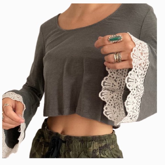 PacSun Tops - PacSun LA Hearts Gray Cropped Top w/ Bell Sleeves